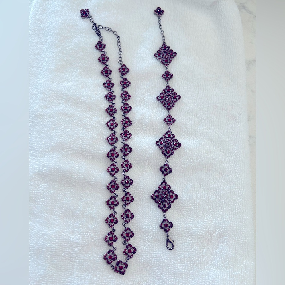 Red & Black set, necklace & bracelet set.